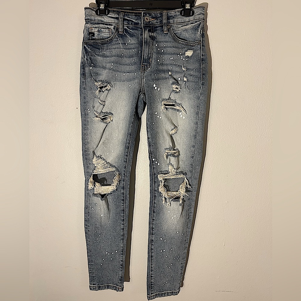 Ripped Boyfriend Jeans